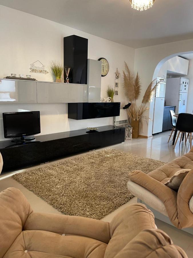 Вилла Casa Eric Нэводари Экстерьер фото